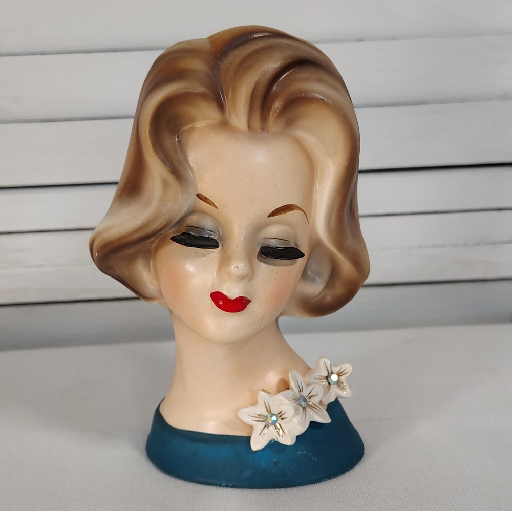 Napco Ware Lady Head Vase C6431 Brown Hair